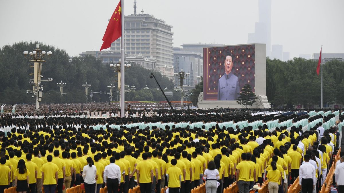 Si Ťin-pching promluvil k národu a varoval: „Čína se šikanovat nenechá“